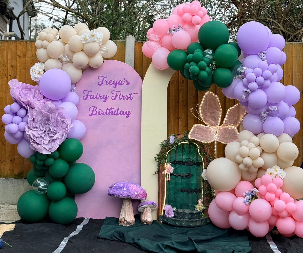 Personalised balloon theme