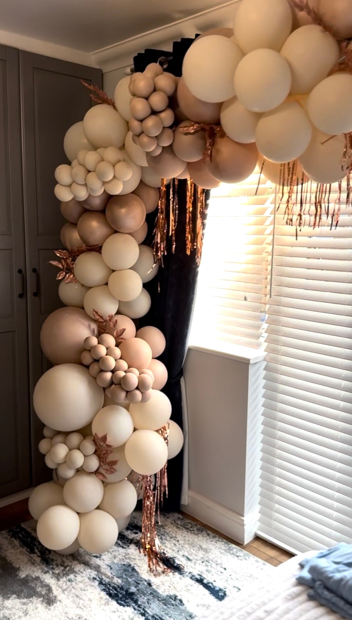 Balloon garland